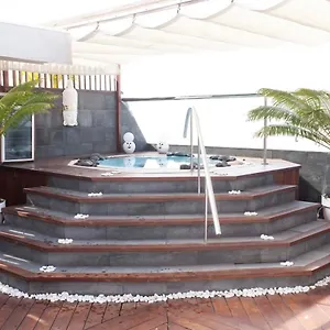 https://sunset-attic.tenerifehoteles.net