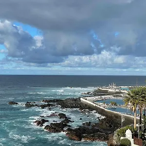 La Hoya 29 , Puerto de la Cruz (Tenerife) Hiszpania